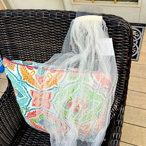 New with tags wedding veil rose gold